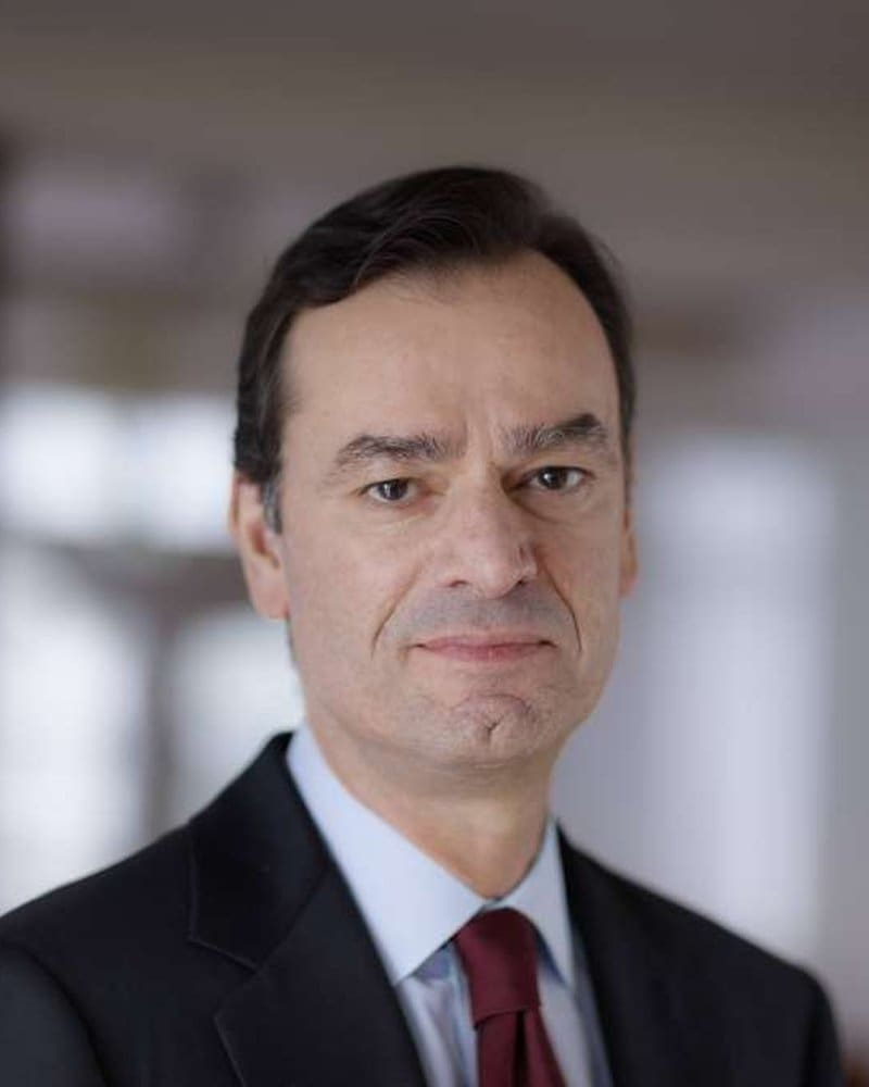 Portrait of Paul M. Donofrio, member of the Venturewave Capital Global Advisory Council